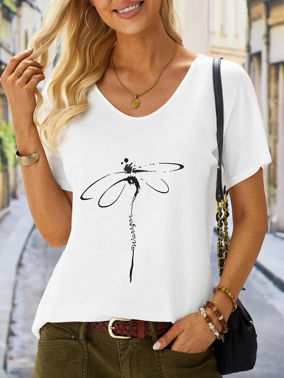 Dragonfly Short sleeve V neck Casual T-Shirt