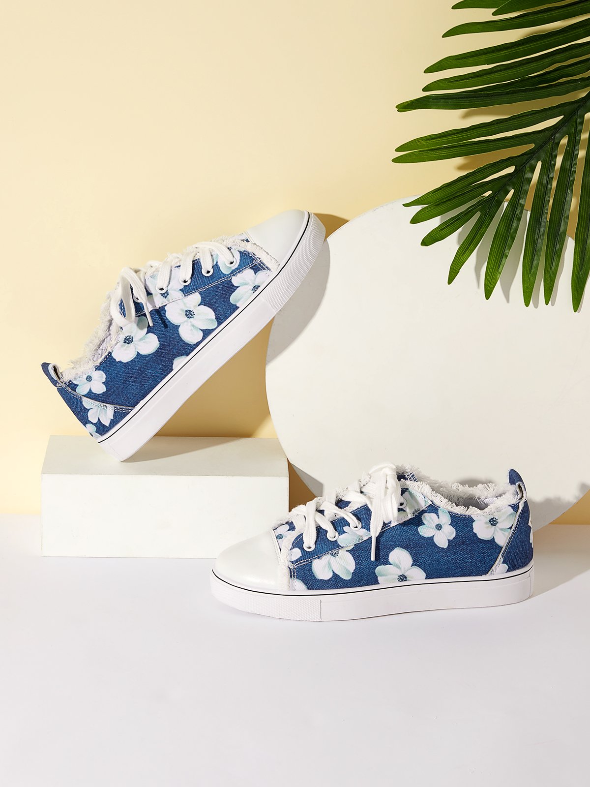 Women's Lily Graphic Print Denim Lace-Up Sneakers