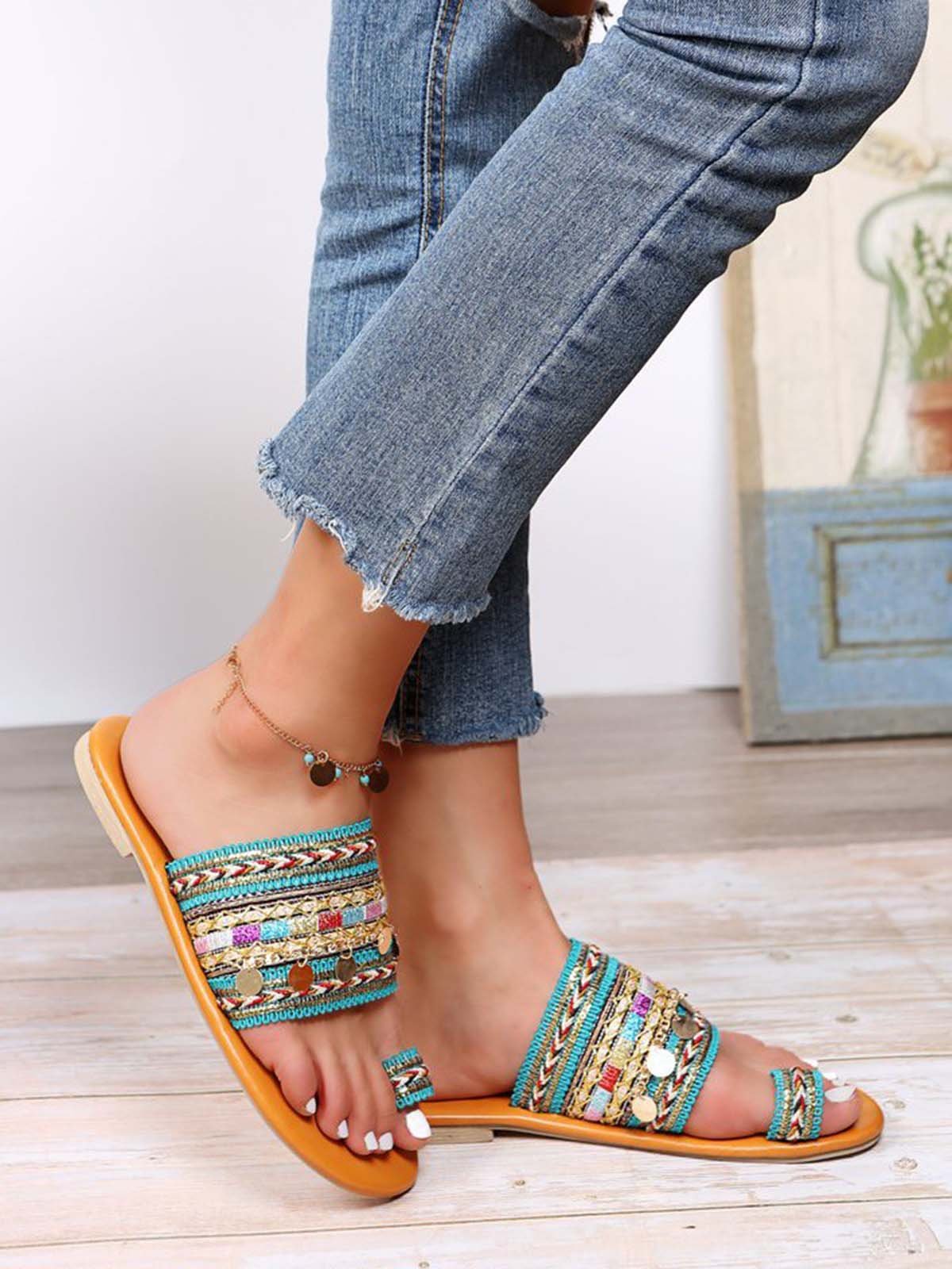 Woven Ethnic Pattern Sequined Thong Boho Slippers