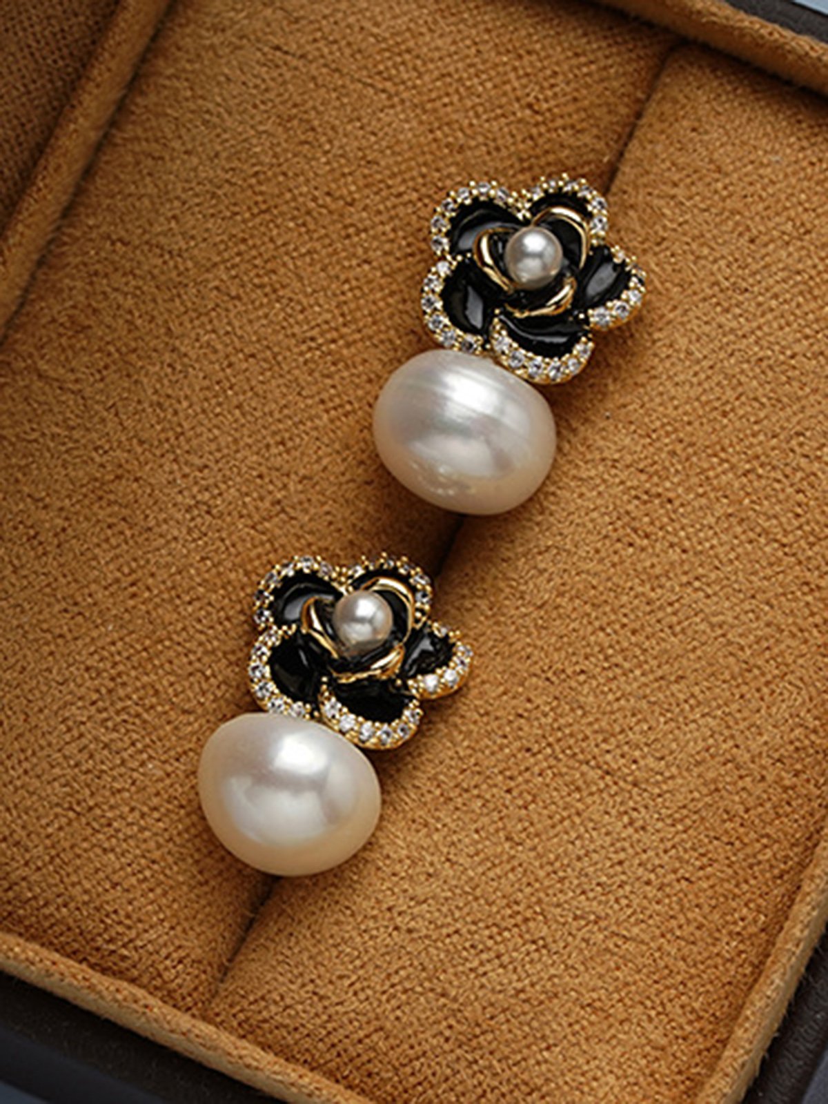 Elegant Camellia Natural Pearl Rhinestone Stud Earrings