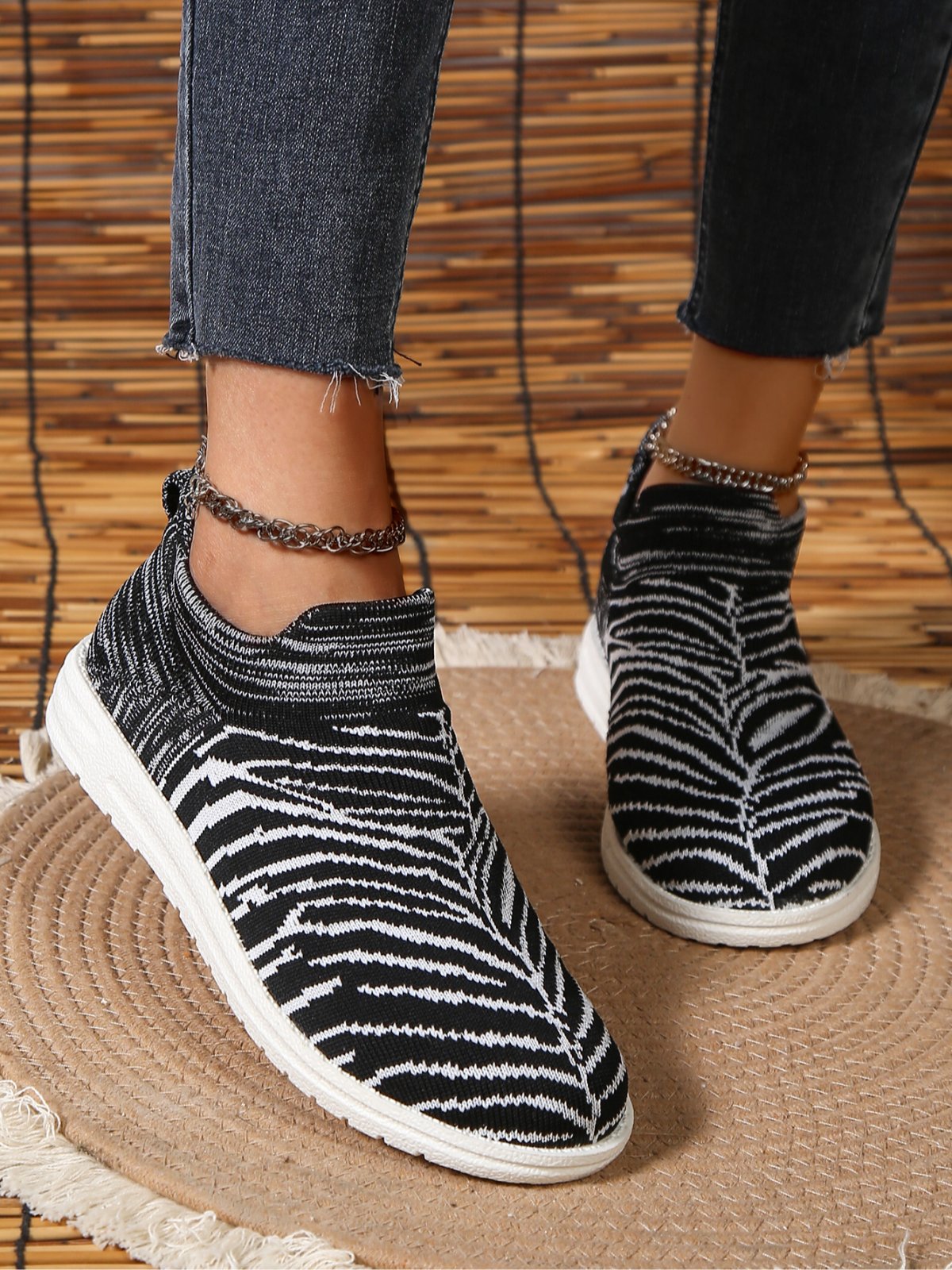 Breathable Leopard Color Block Slip On Flyknit Sneakers