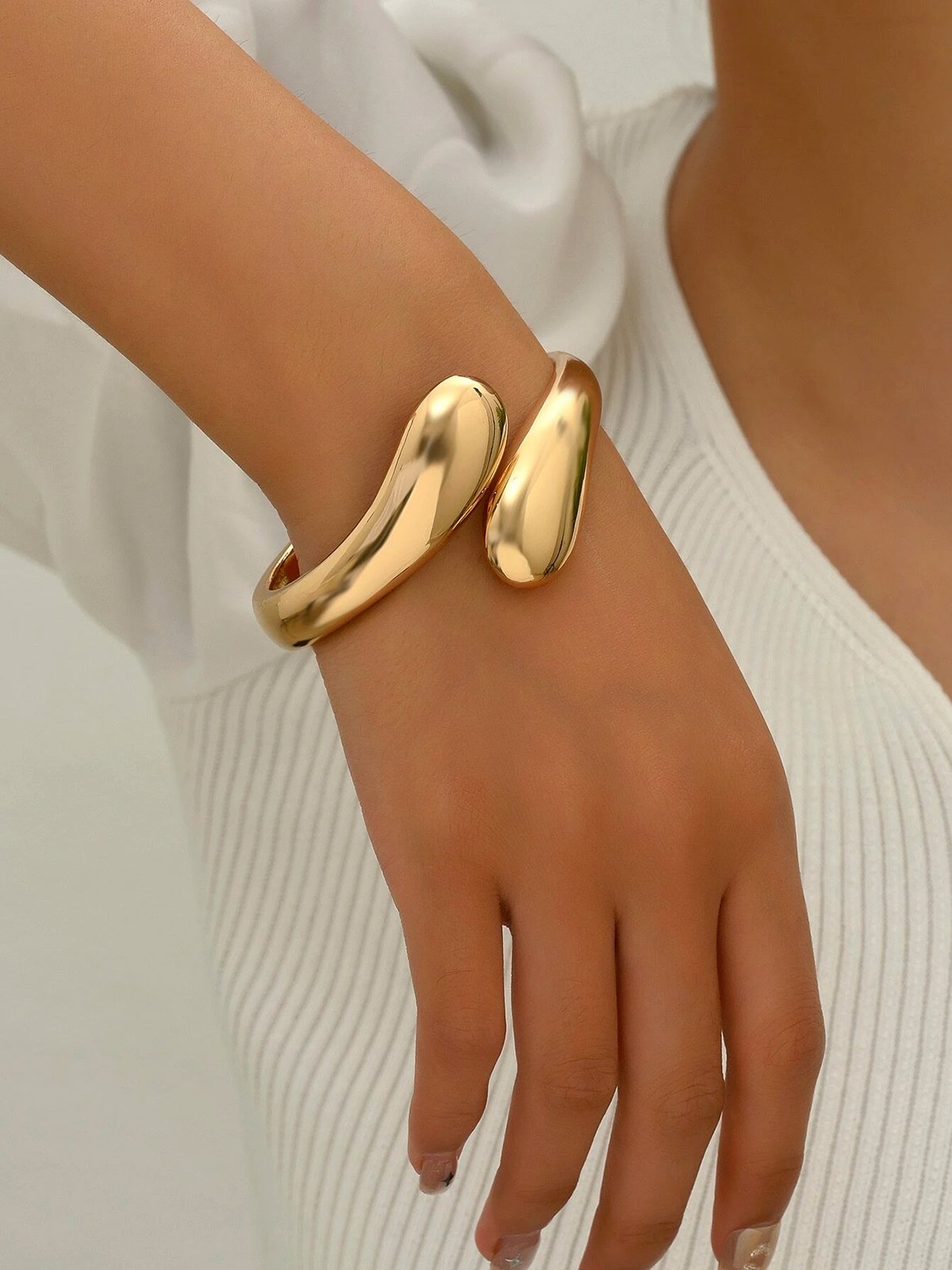 Women Minimalist Irregular Metal Cuff Bangle