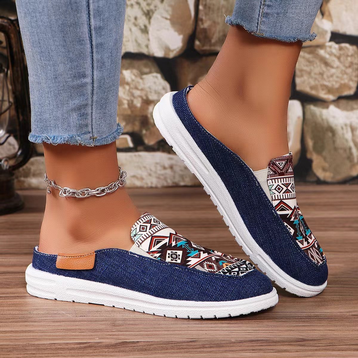 Casual Fabric Ethnic All Season Loafers