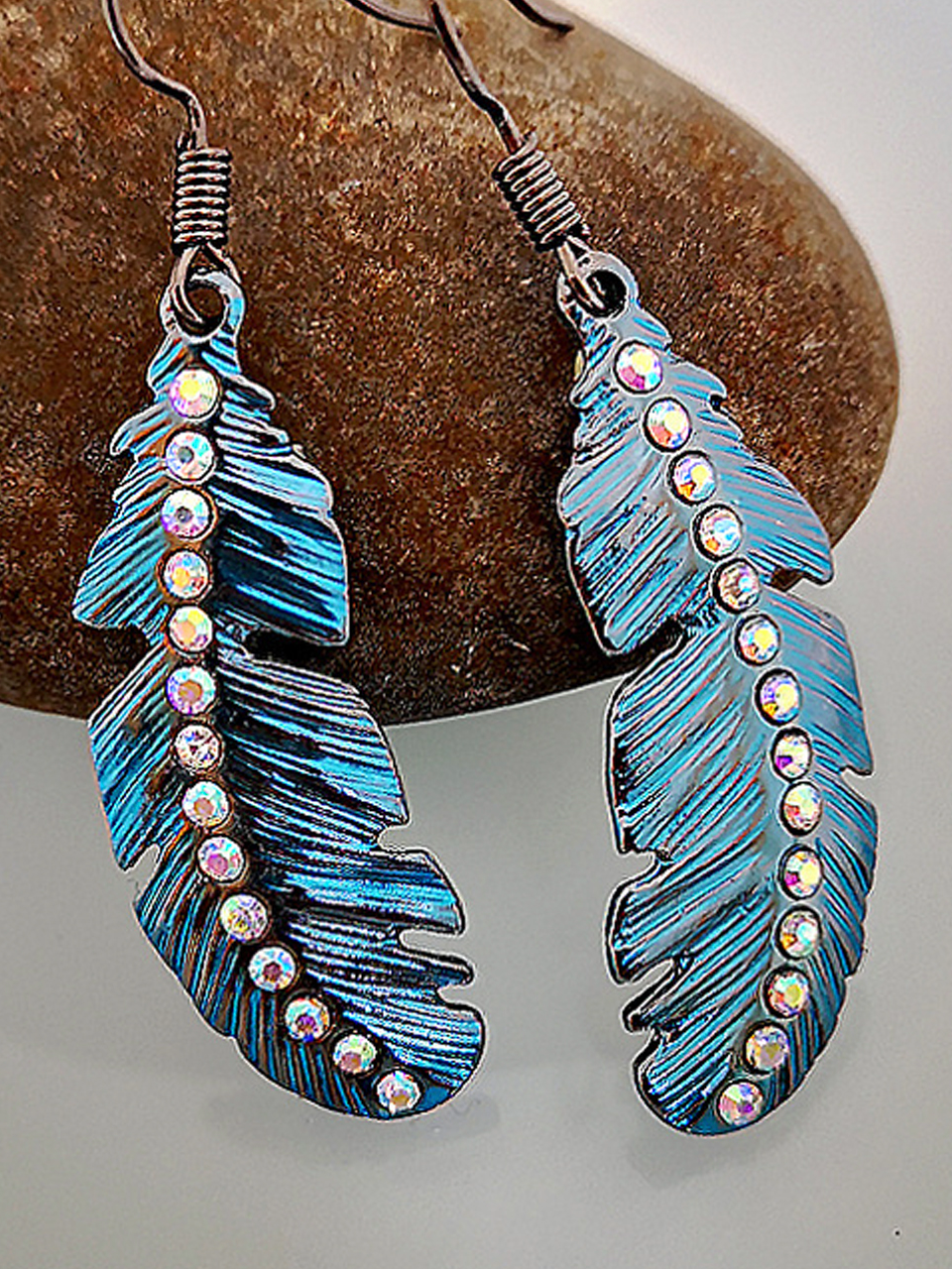 European and American palace retro Konglan seven-color feather earrings, fashionable bohemian style colorful diamond earrings
