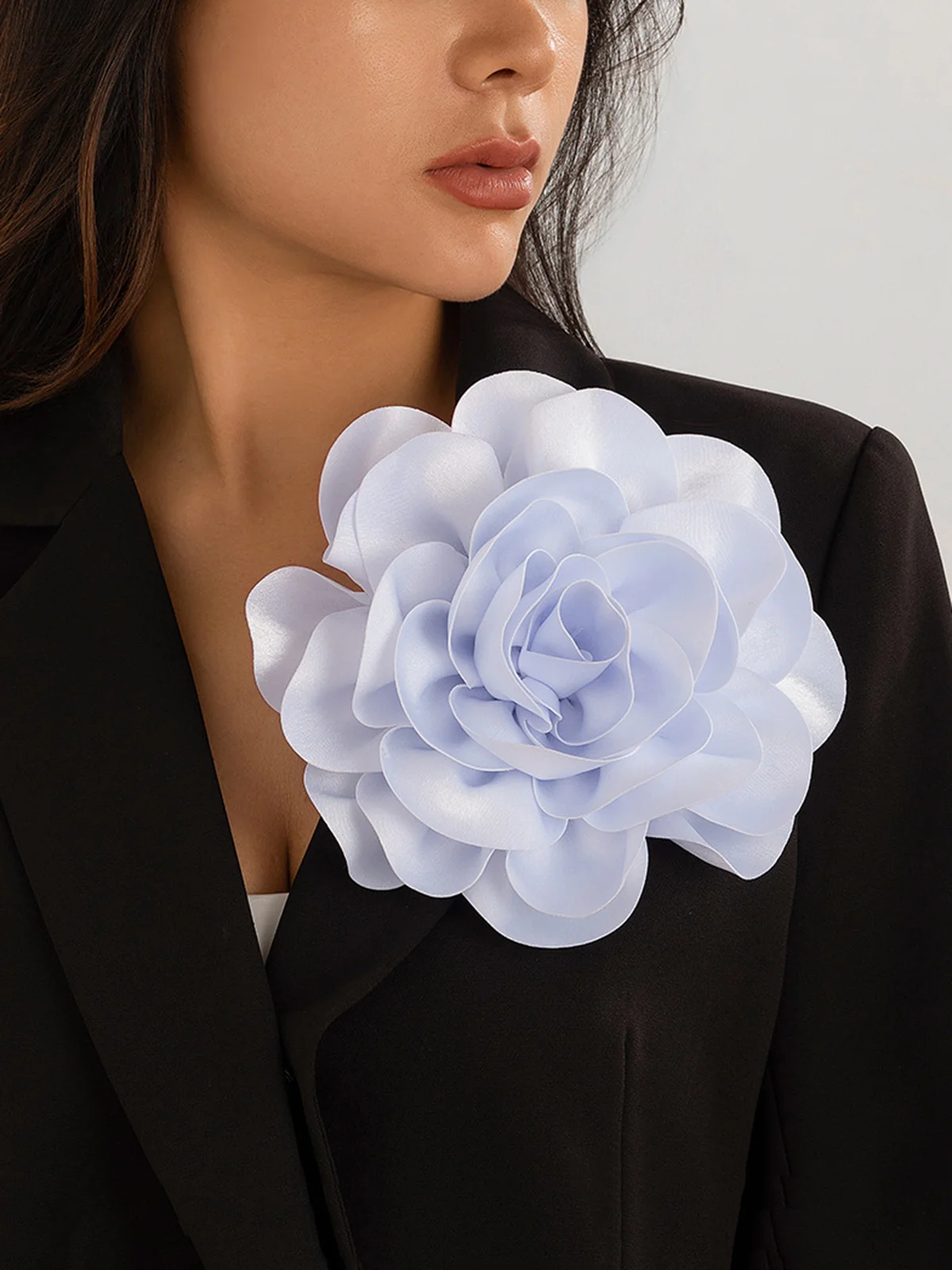 1pc Satin Flower Brooch Suitable For Holiday Parties