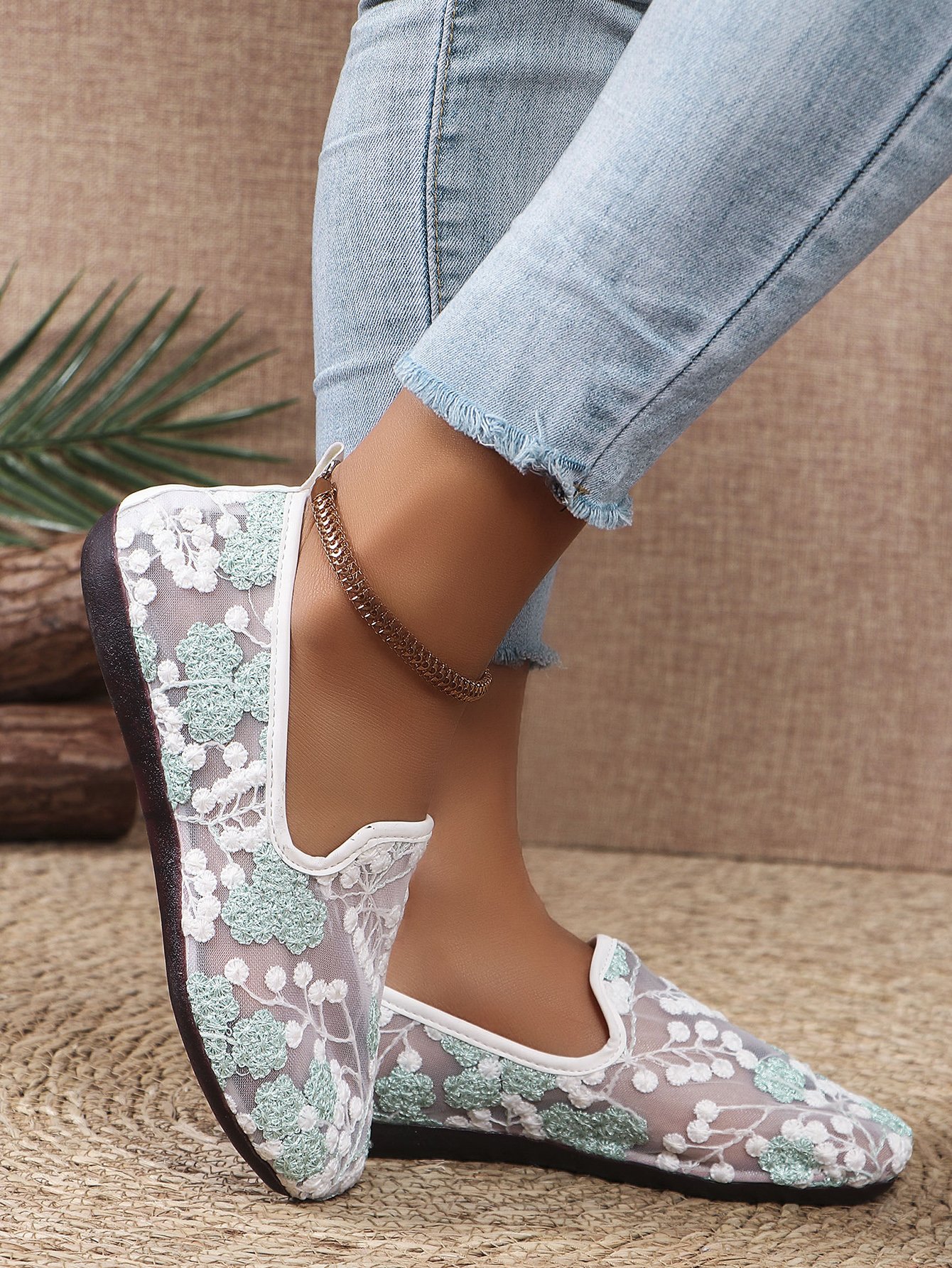 All Season Floral Mesh Fabric Casual Shallow Shoes