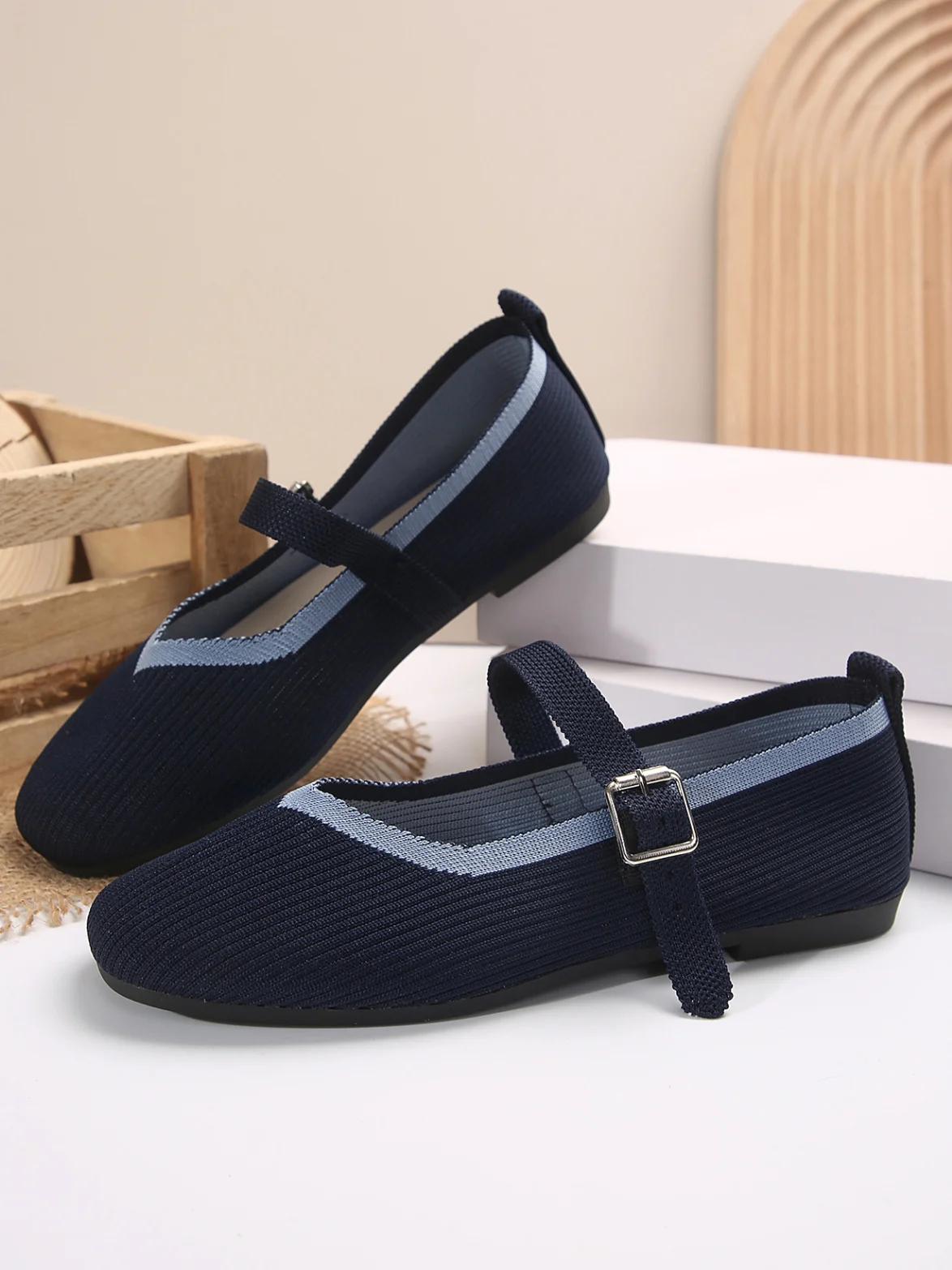 Plain All Season Casual Shallow Shoes