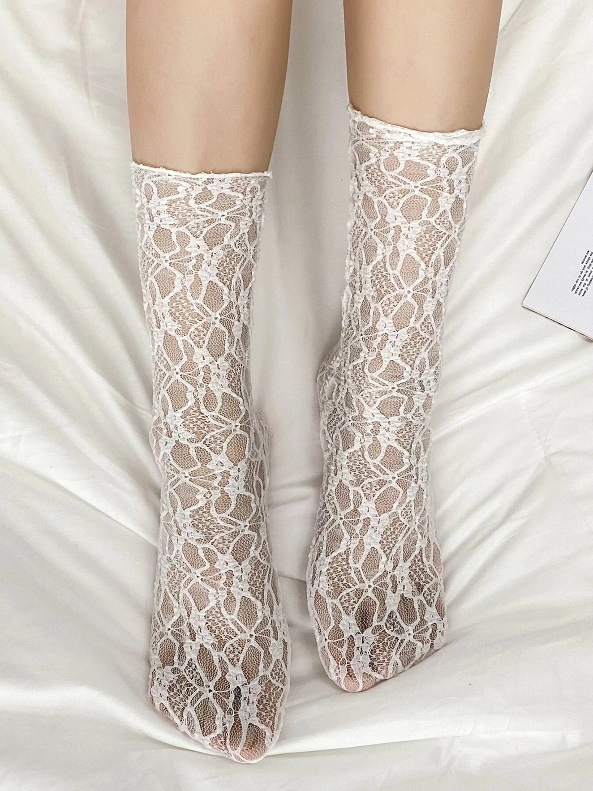 1pair Minimalist Breathable Lace Crew Socks