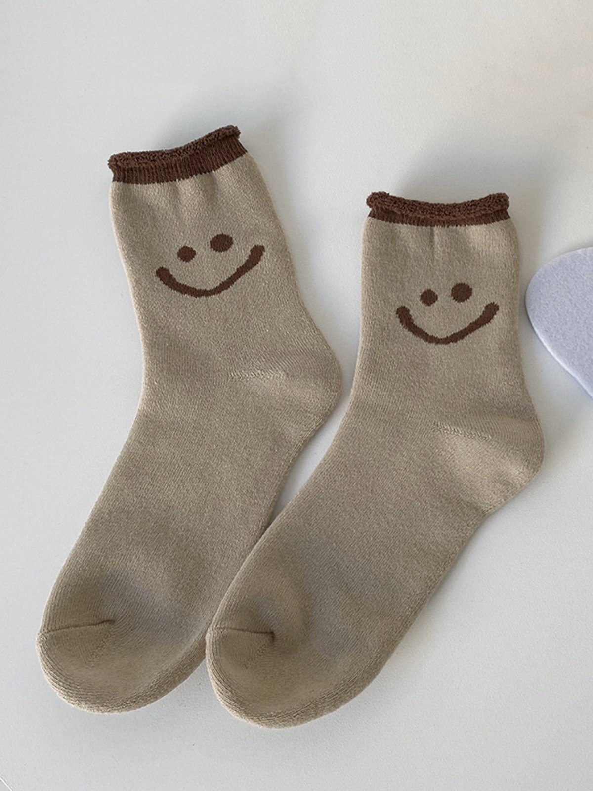 1pair Women Cute Smiley Warmth Terry Socks