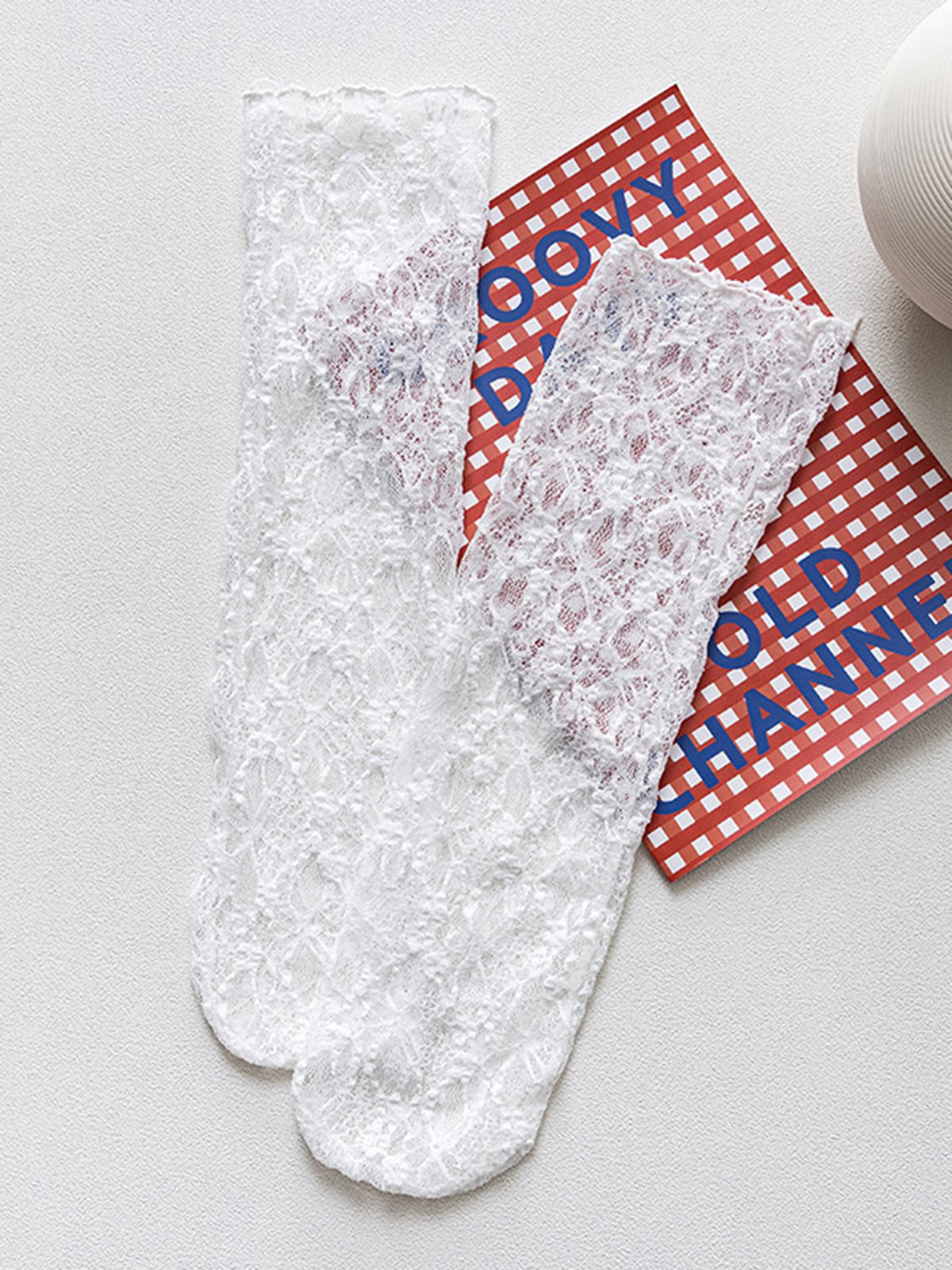 1pair Minimalist Breathable Lace Crew Socks