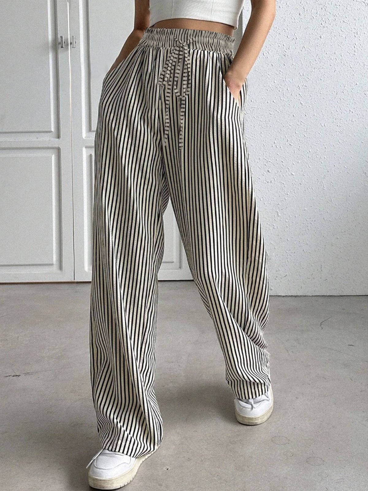 Loose Pocket Stitching Casual Striped Pants