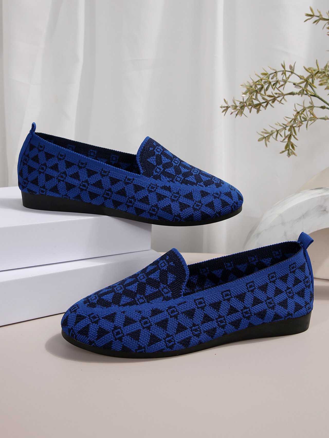 Mesh Fabric All Season Ethnic Shallow Shoes