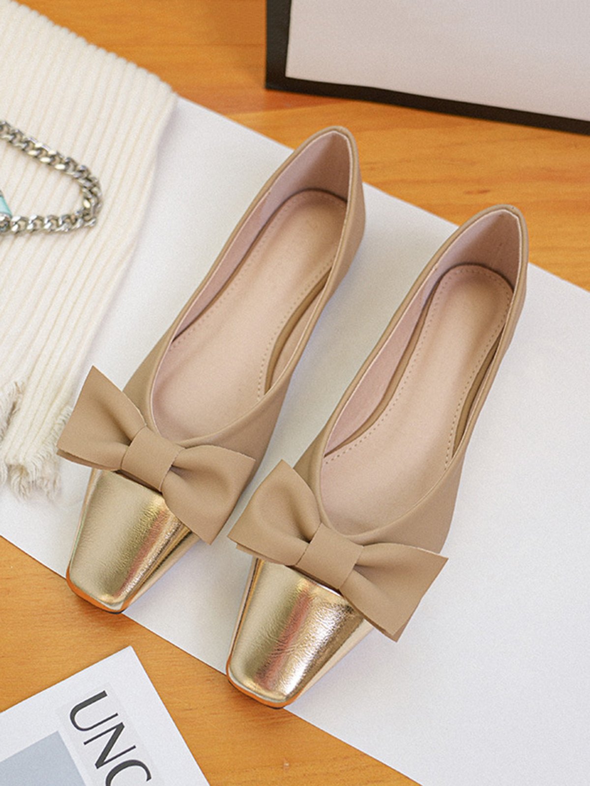 Elegant Bowknot Color-block Shallow Shoes