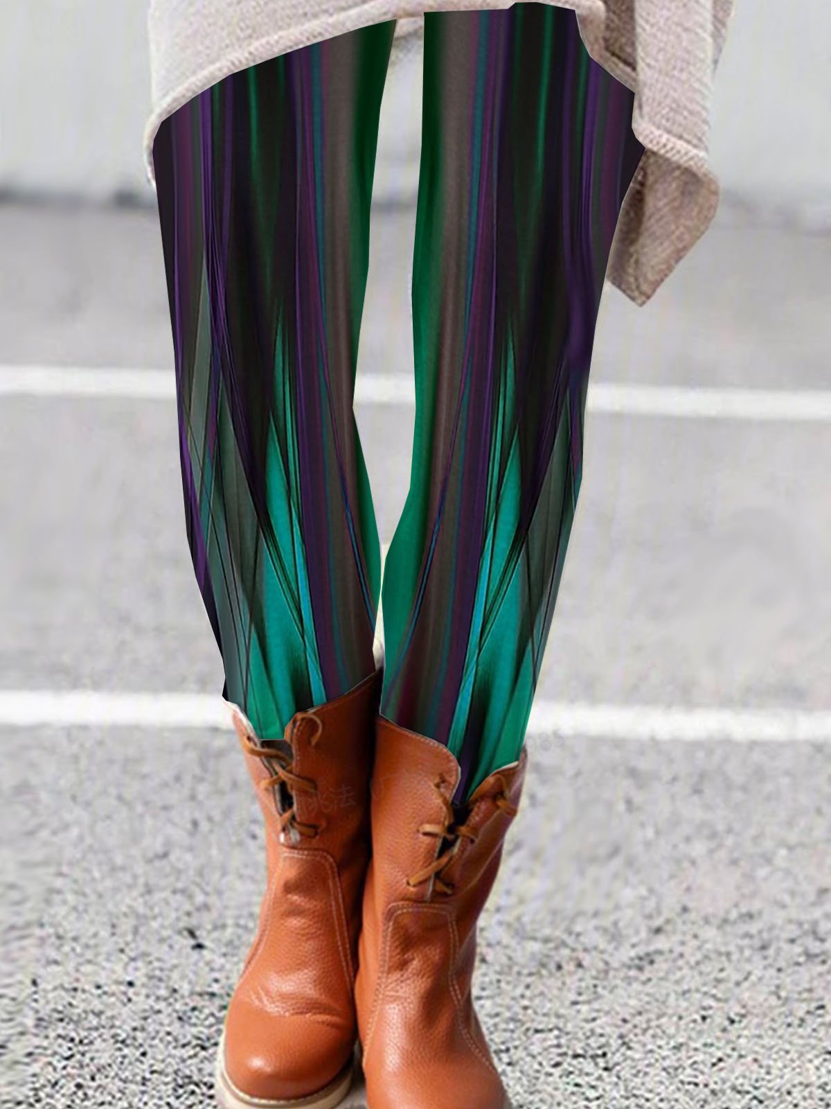 Abstract printed tight leggings