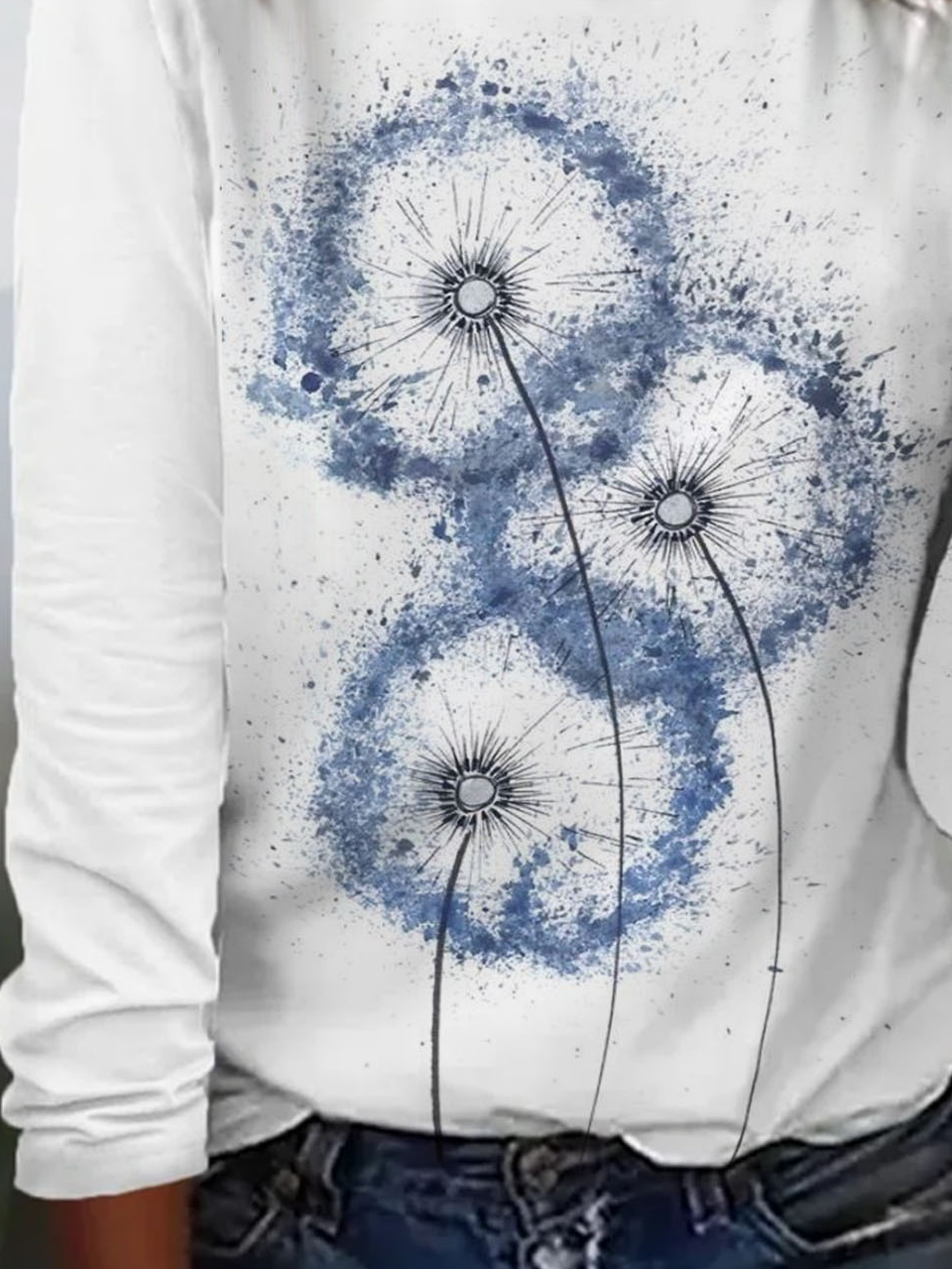 Dandelion print round neck long sleeved T-shirt