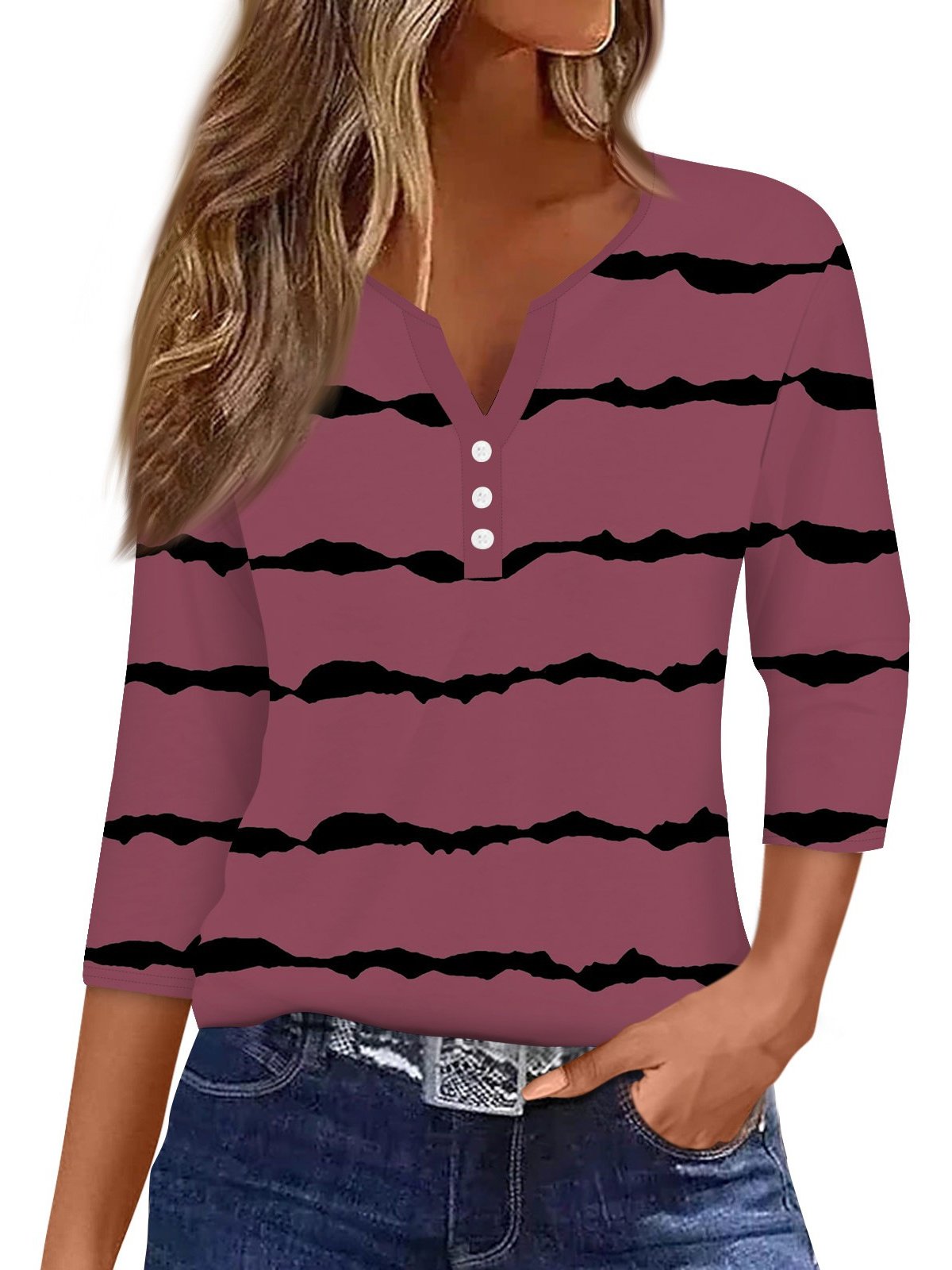 Notched Abstract Stripes Loose Casual T-Shirt