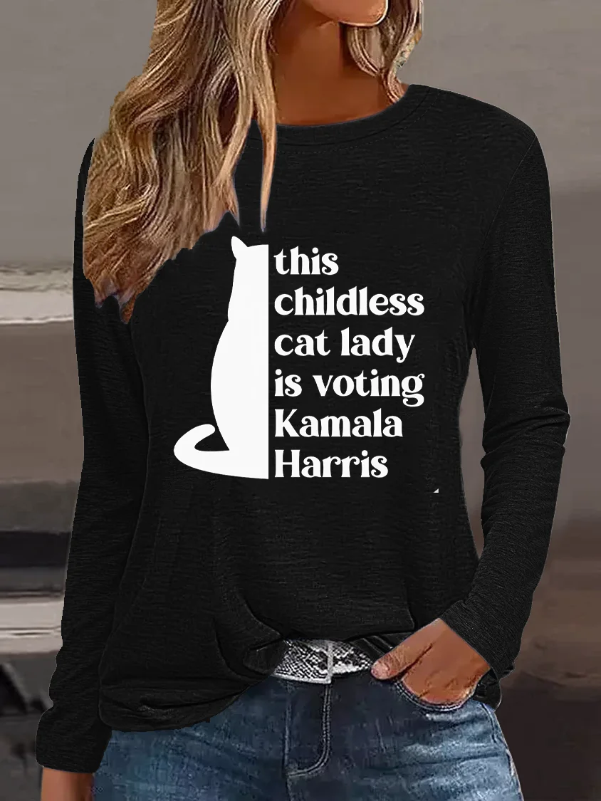 This Childless Cat Lady is Voting Kamala Harris T-shirt