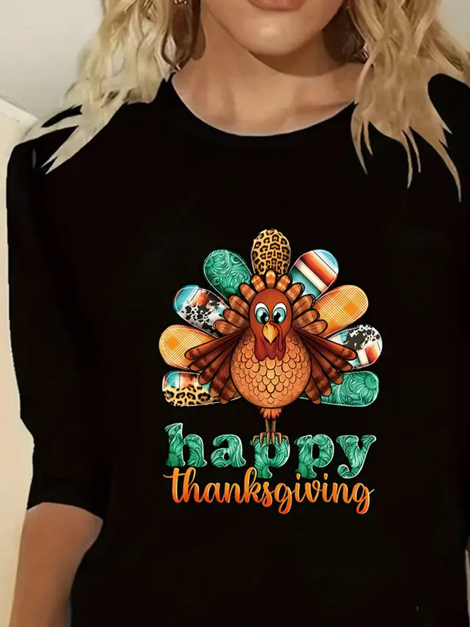 Interesting turkey and Thanksgiving printed long sleeved round neck T-shirt