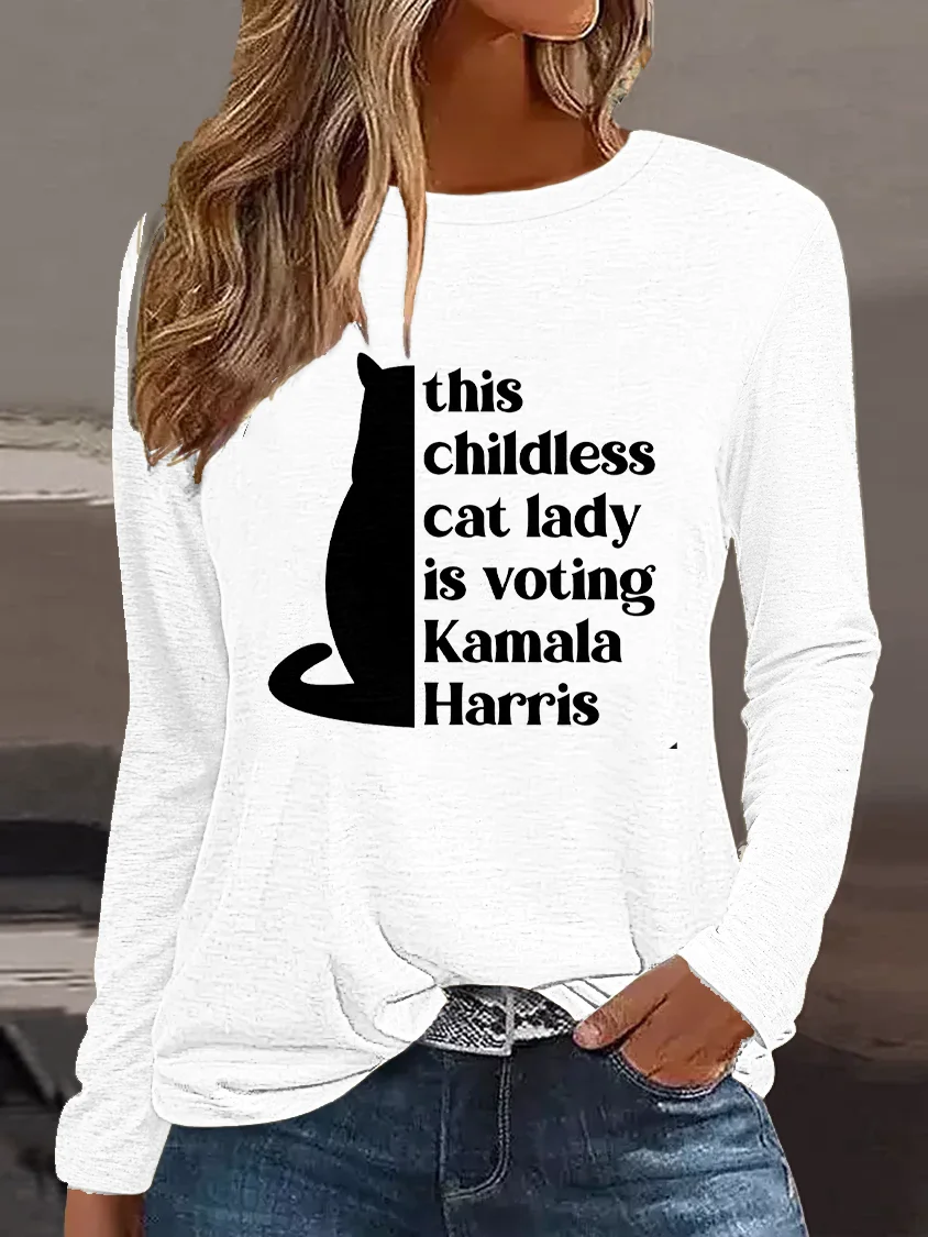 This Childless Cat Lady is Voting Kamala Harris T-shirt