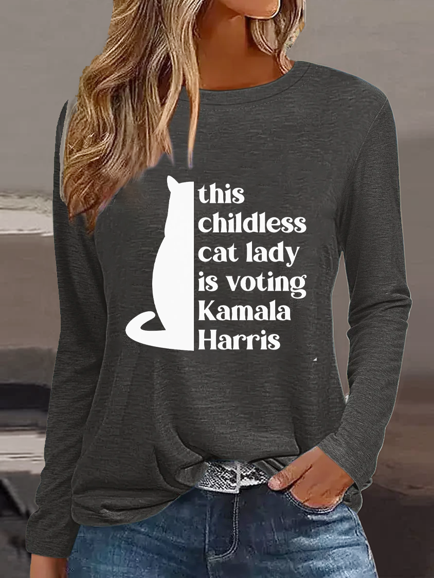 This Childless Cat Lady is Voting Kamala Harris T-shirt