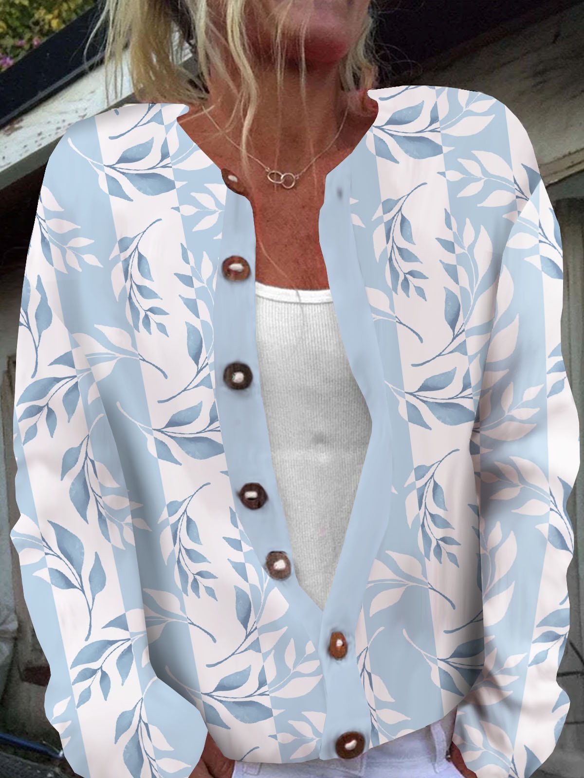 Leaf Casual Buttoned Cardigan