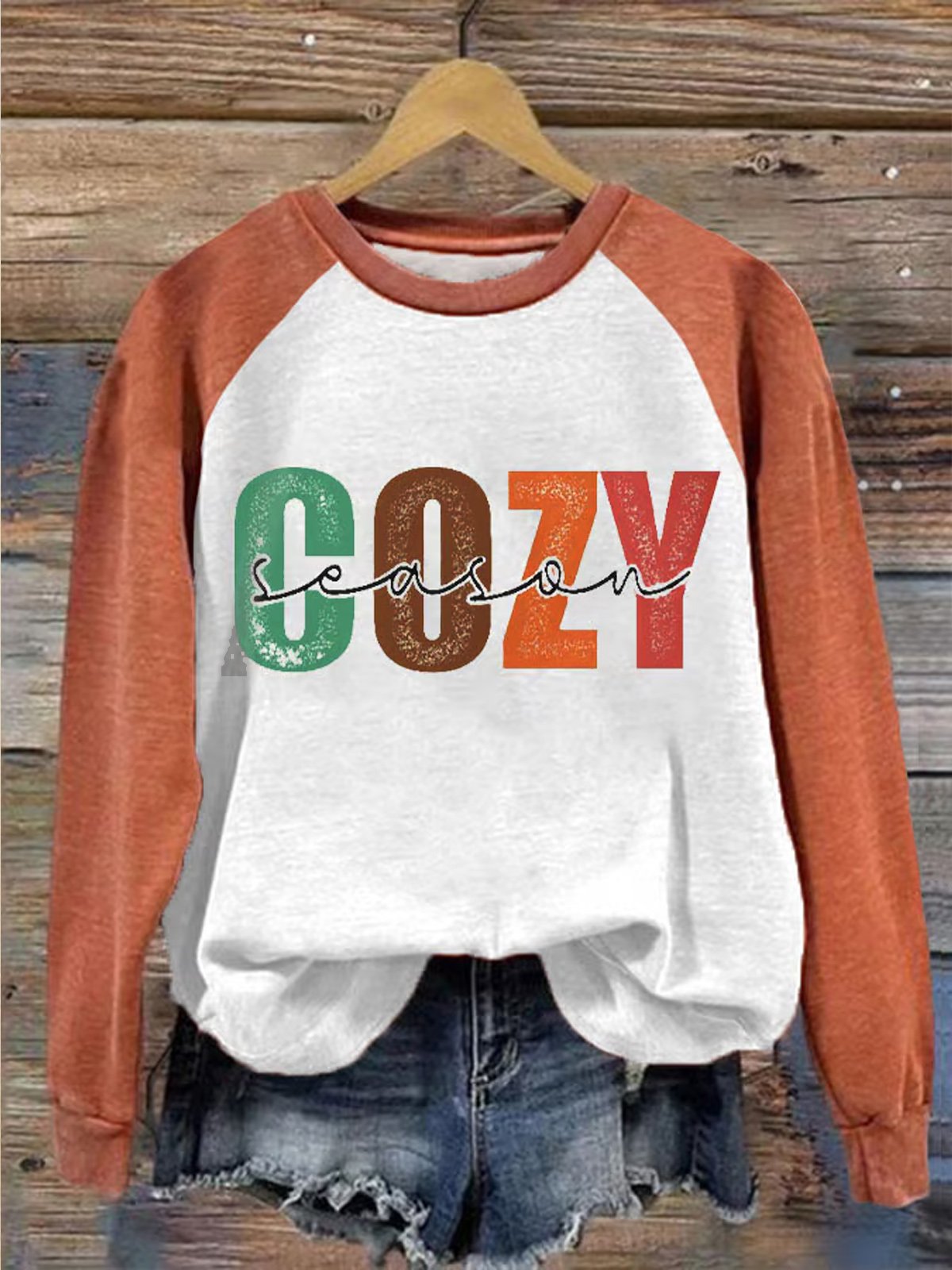 Color Block Thanksgiving  Women's Cozy Season Raglan Sleeve Sweatshirt