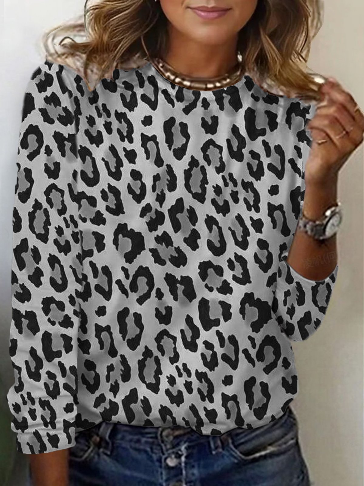 Leopard Print Long Sleeve Crew Neck T-shirt