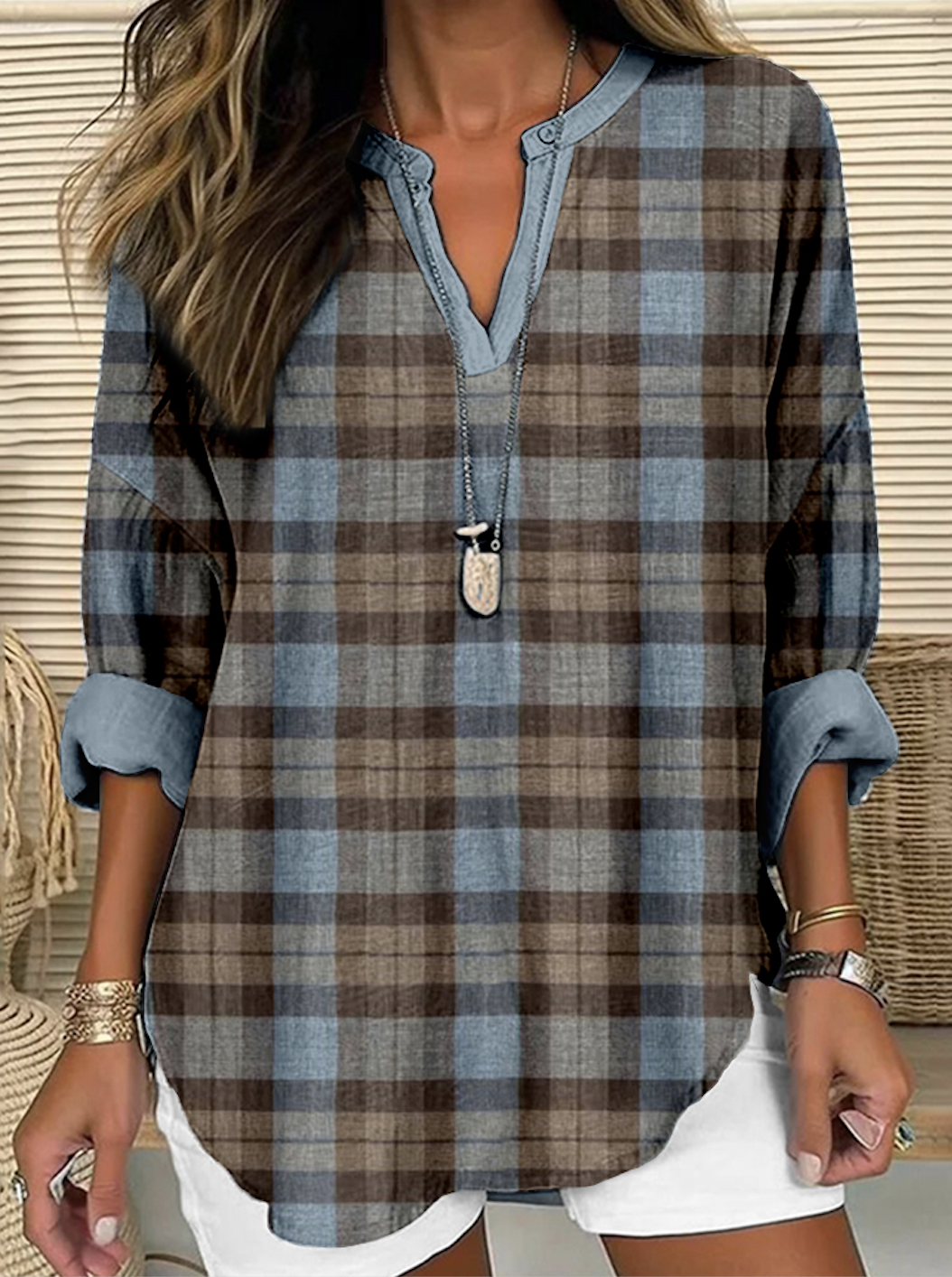 Retro plaid small V-neck casual long sleeved shirt