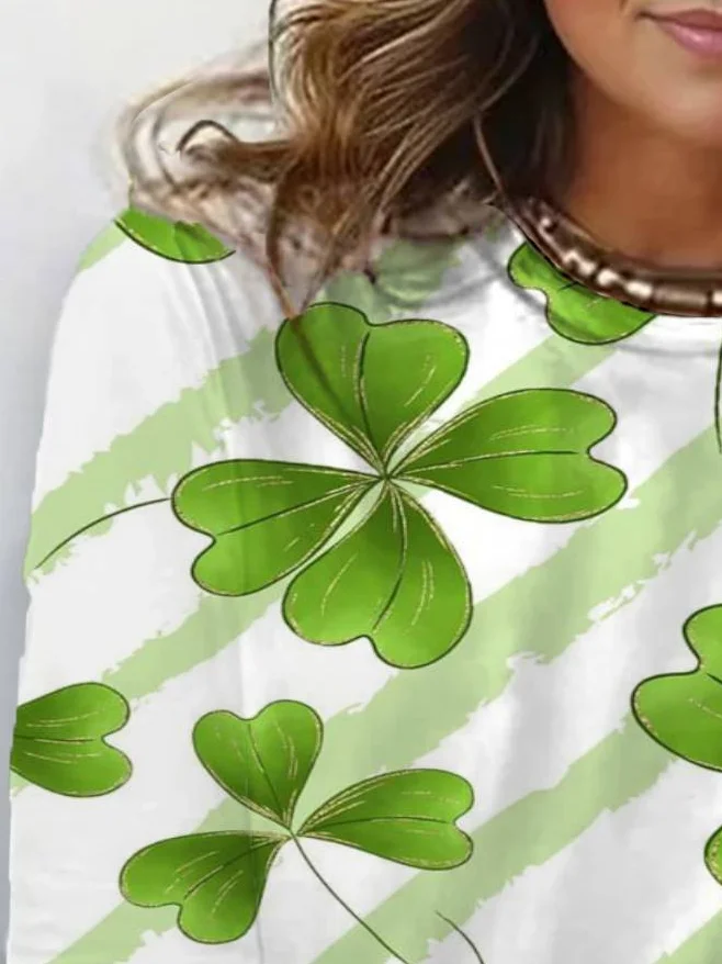 Four-leaf clover print long-sleeved crew neck T-shirt