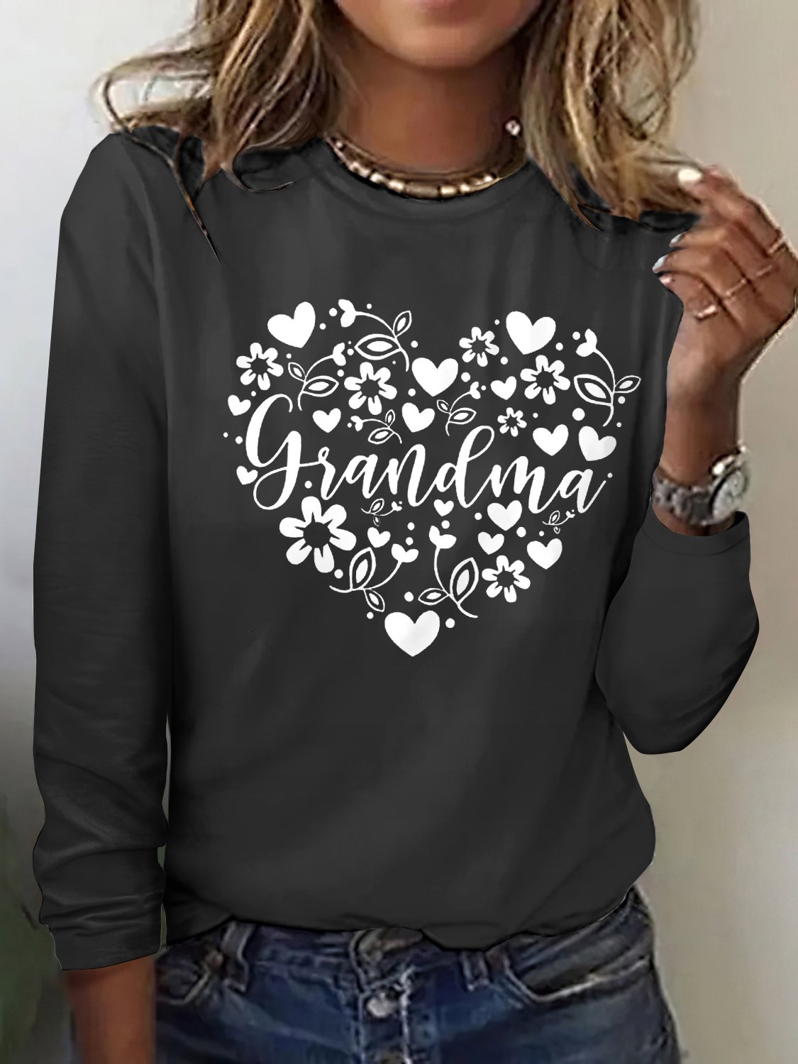 Grandmother heart-shaped printed long sleeved T-shirt