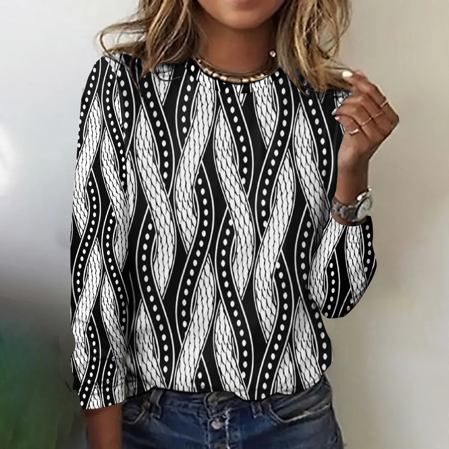 Geometric line color blocked long sleeved T-shirt