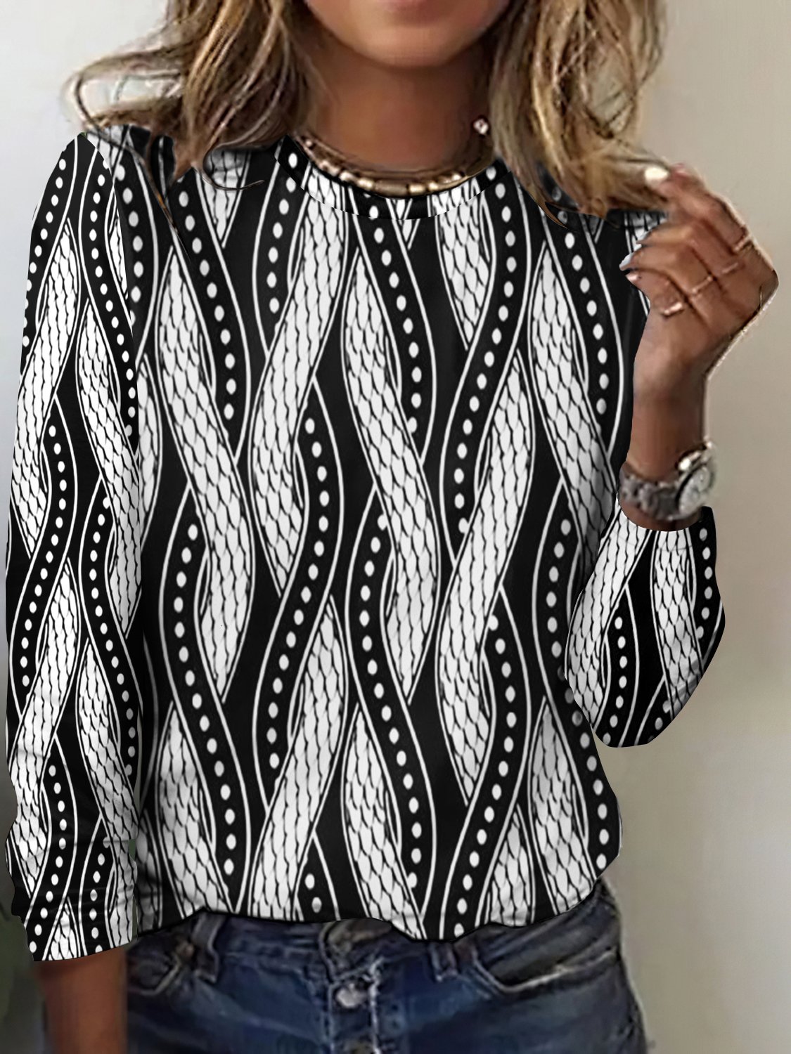 Geometric line color blocked long sleeved T-shirt