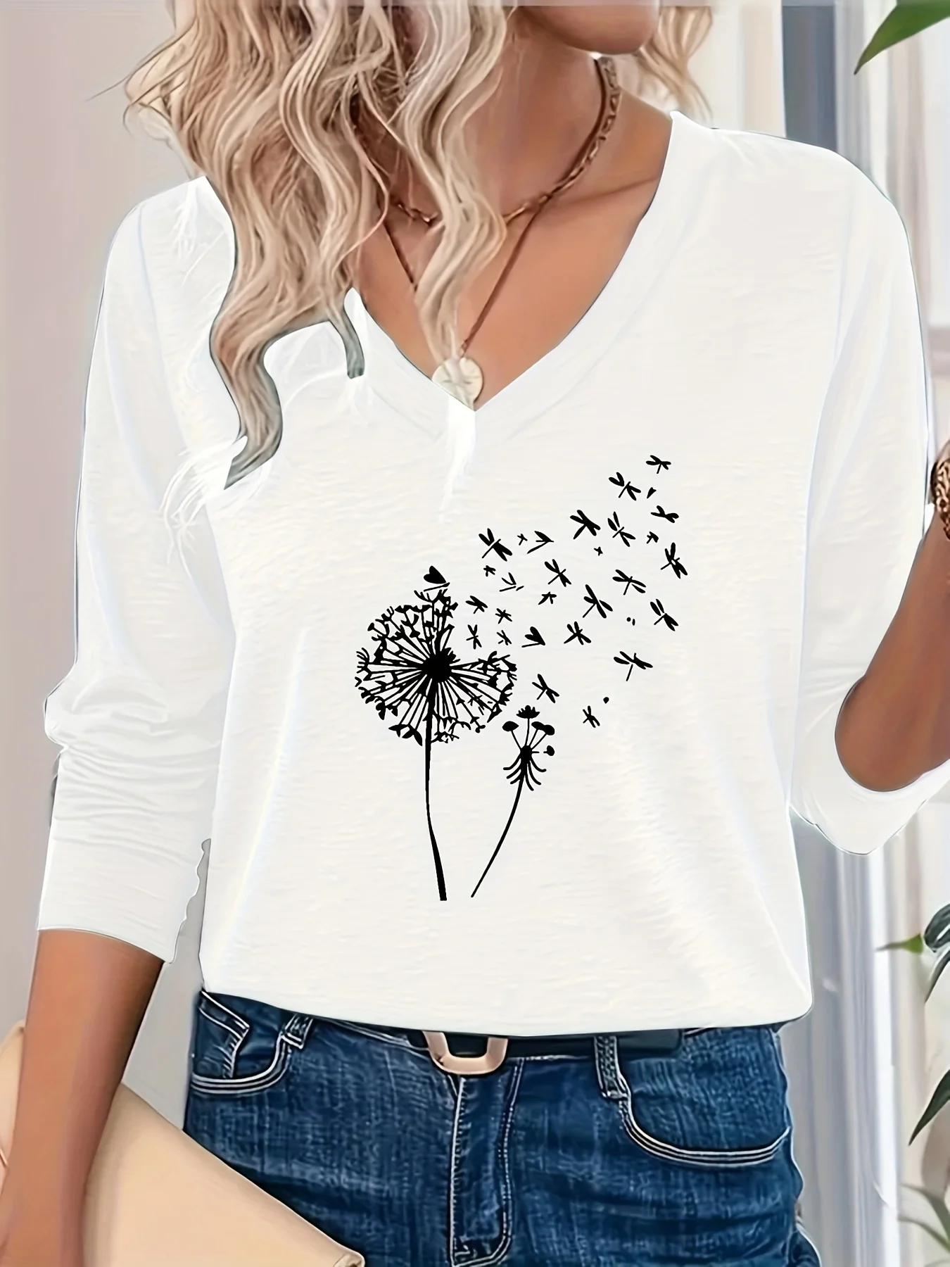 V Neck Casual Dandelion Regular Fit T-Shirt