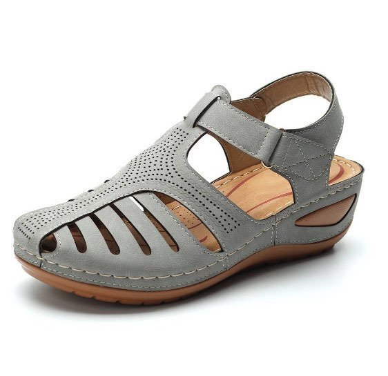 Retro Baotou Sandals For Women Summer New Hole Shoes Thick Bottom Round Toe Wedge Heel Octopus Sandals