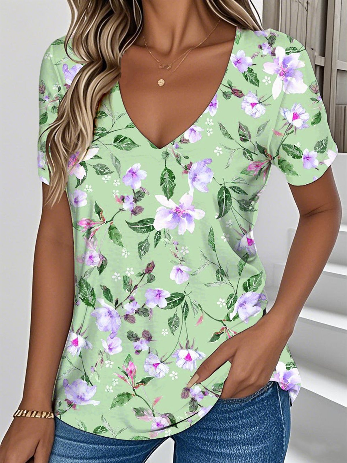 Loose V Neck Floral Vintage T-Shirt