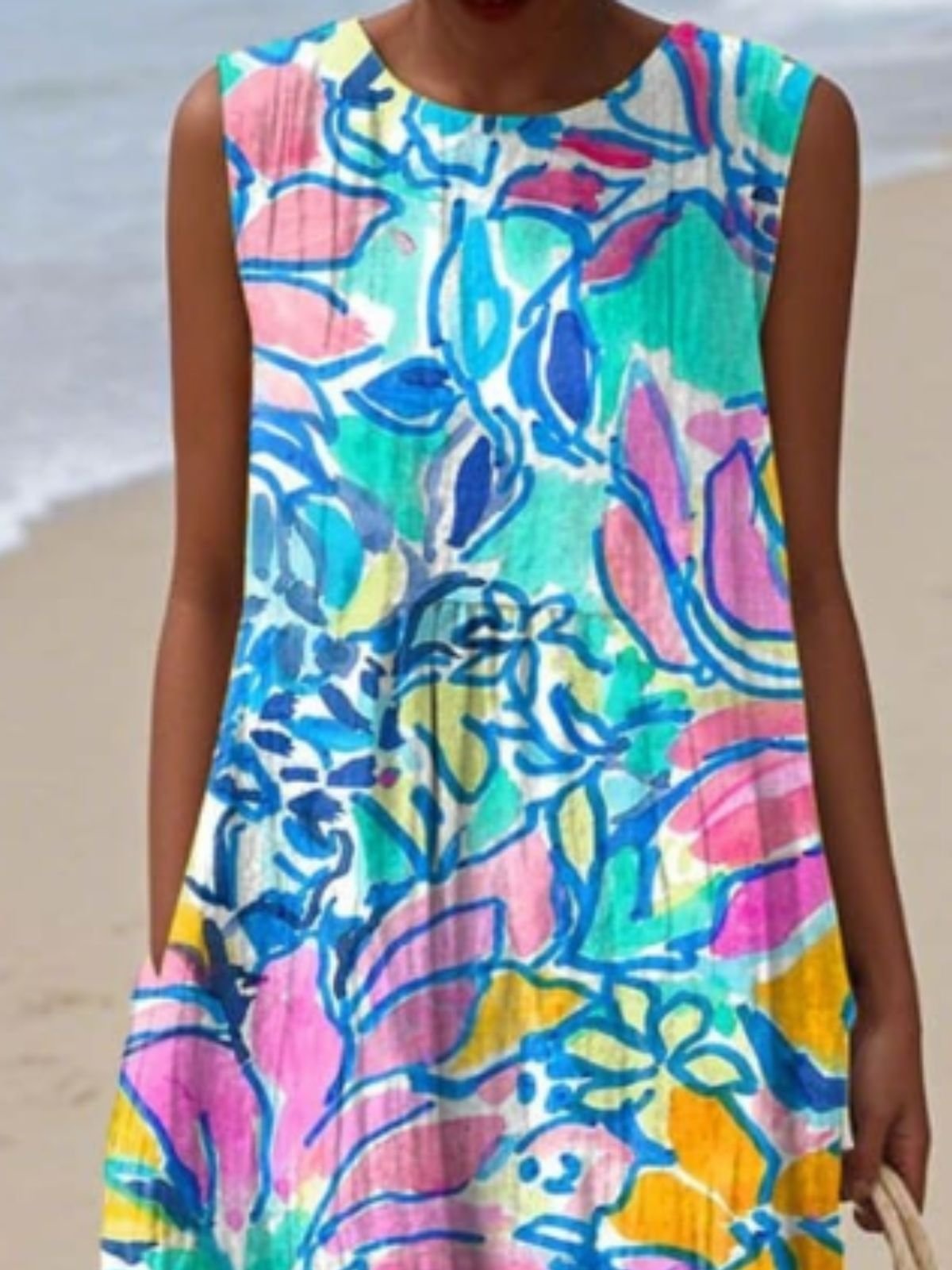 Regular Fit Crew Neck Painting Casual Dress With No