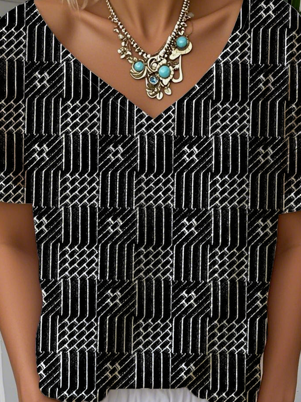 Simple Geometric V Neck Loose T-Shirt
