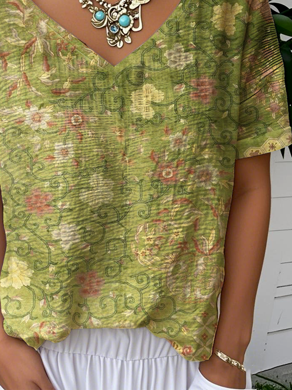 Simple Jersey V Neck Floral T-Shirt