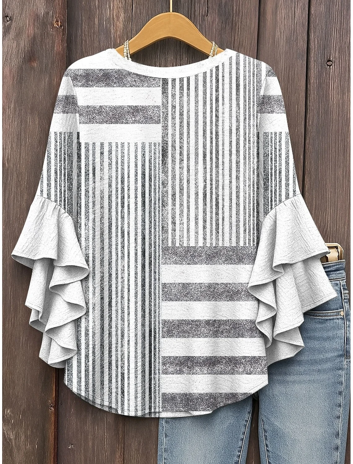 Women's Bohemian Pattern V-Neck Multi-Layered Lace Shirt