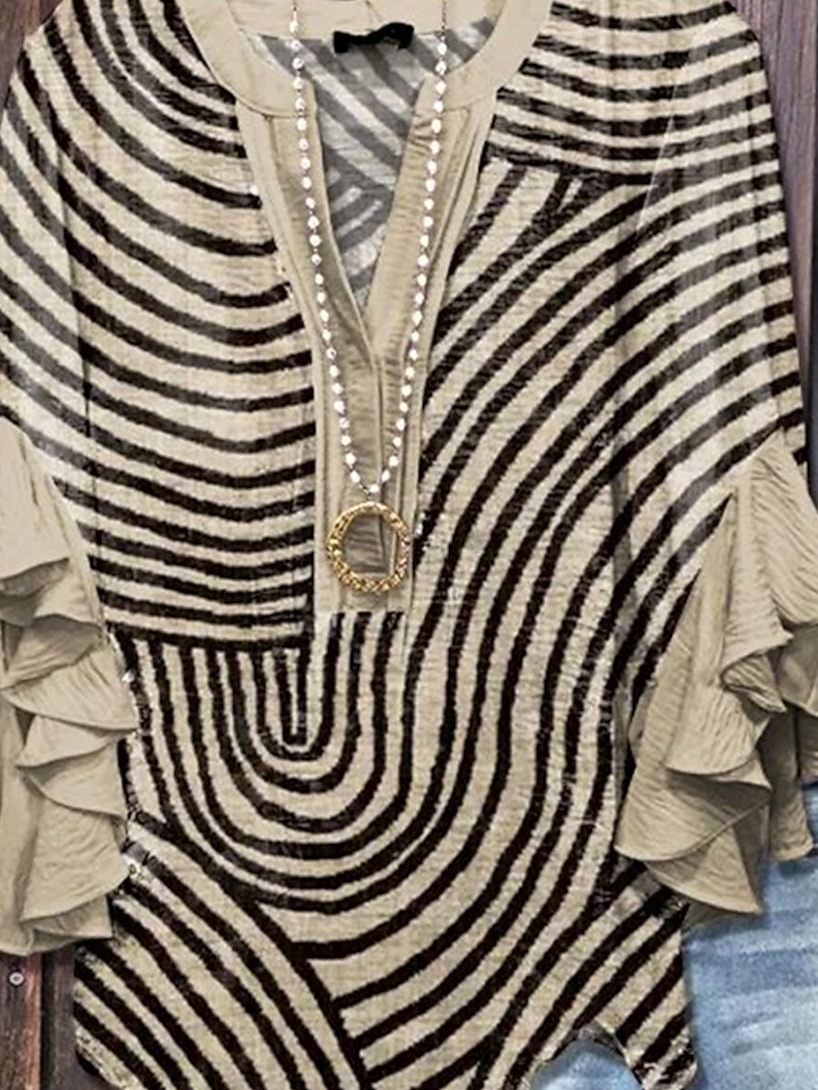 Women's Bohemian Pattern V-Neck Multi-Layered Lace Shirt
