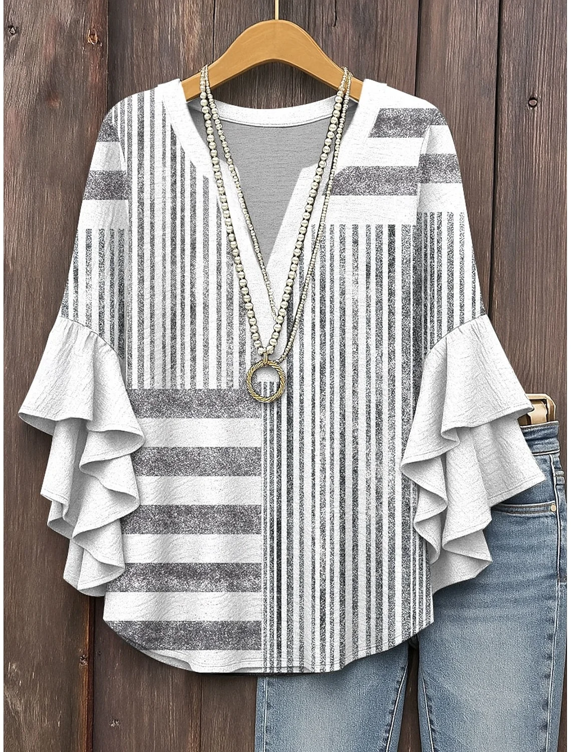 Women's Bohemian Pattern V-Neck Multi-Layered Lace Shirt