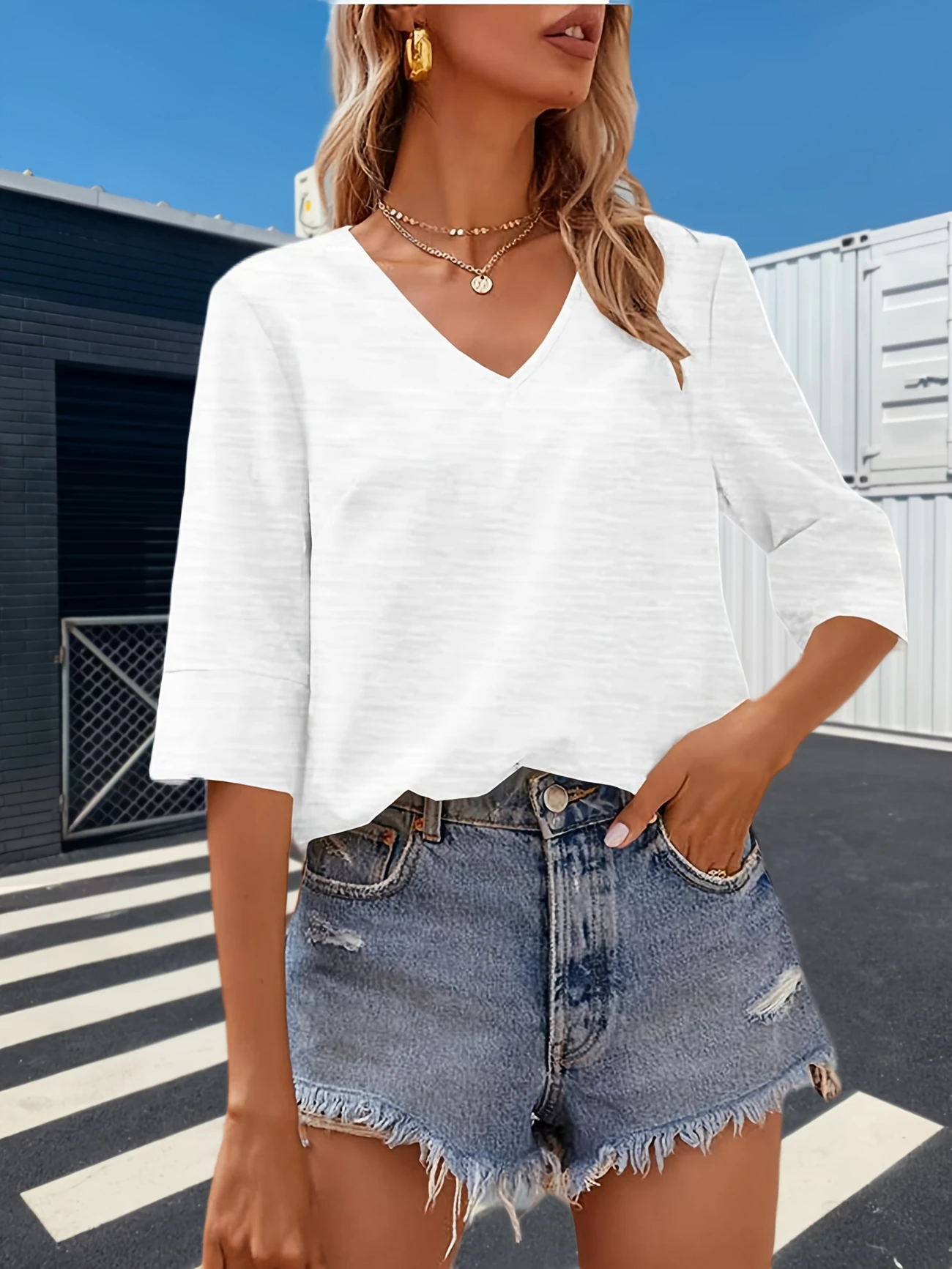 Women's Elegant Vacation Hemmed V-Neck Three-quarter Sleeve T-Shirt