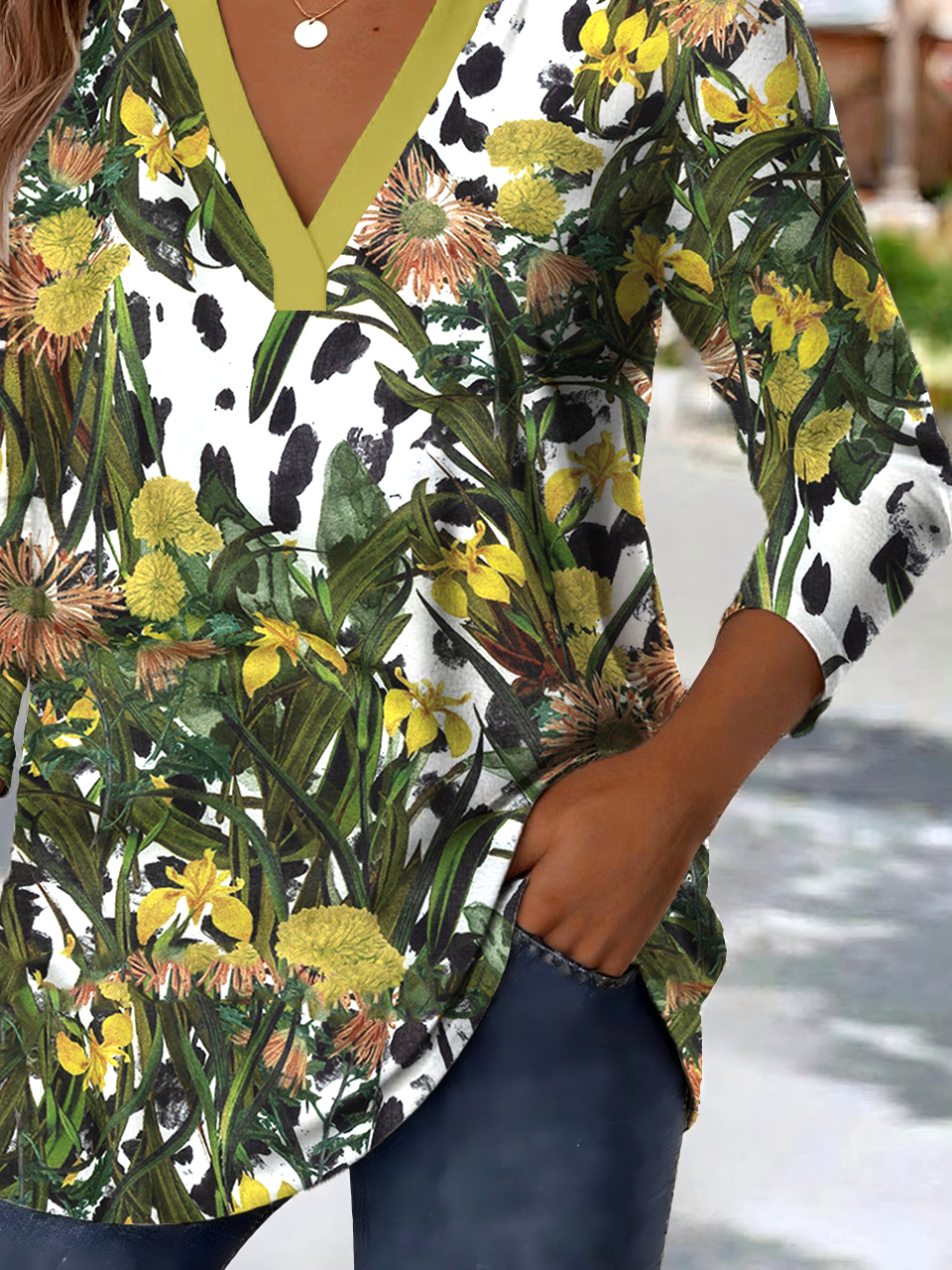 Printed Commuter V-Neck Long Sleeve Chrysanthemum Floral T-Shirt