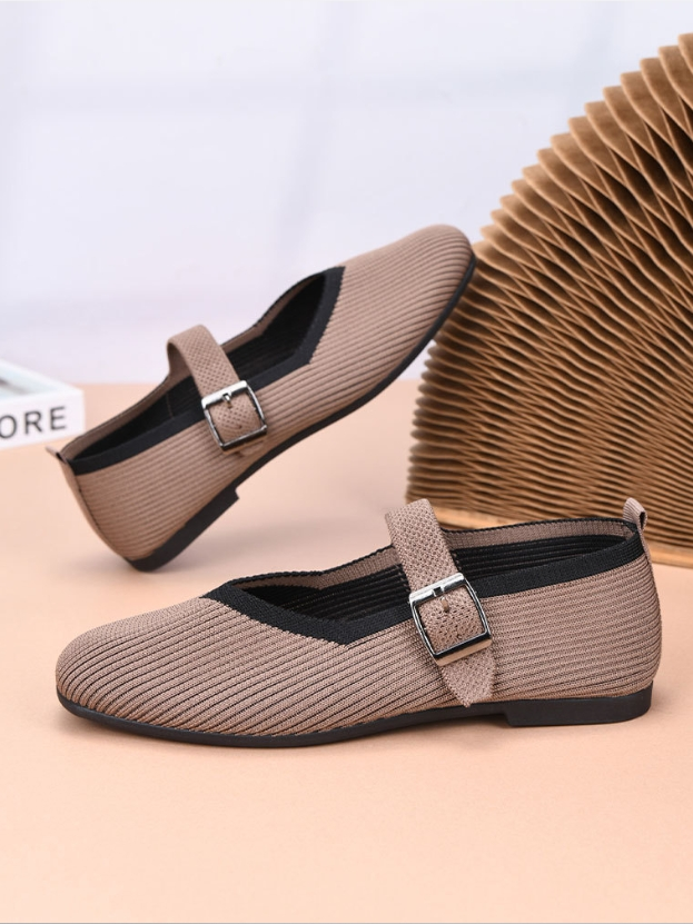 Hot Sale Women's Breathable Mesh Flying Woven Square Toe Casual Breathable Light Cloth Lining Flat Shoes