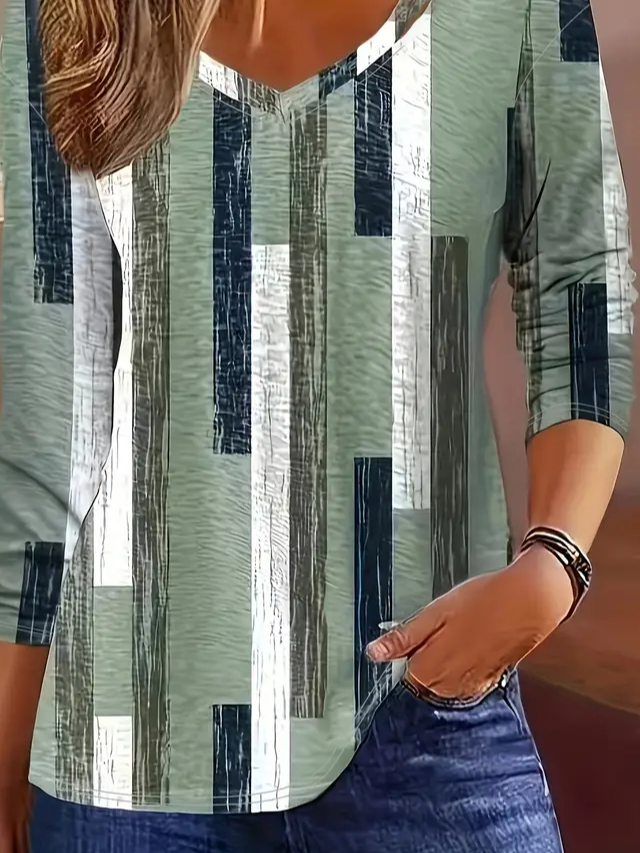 Women's Geometric Print V-Neck Long Sleeve Casual T-Shirt