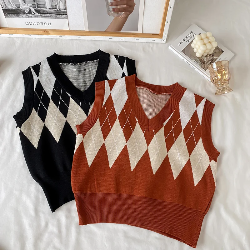 Women's Autumn And Winter V-Neck Diamond Knitted Vest Autumn And Winter Outer Wear Waistcoat