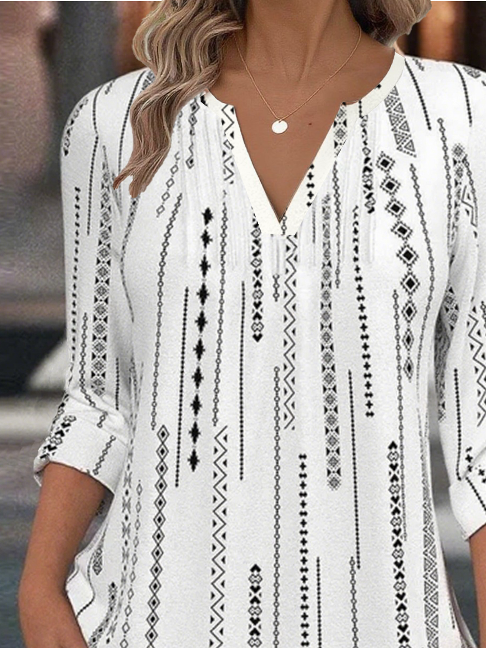 Women's Geometric Pattern V-Neck Shirt Fashionable And Modern For Everyday Weekend
