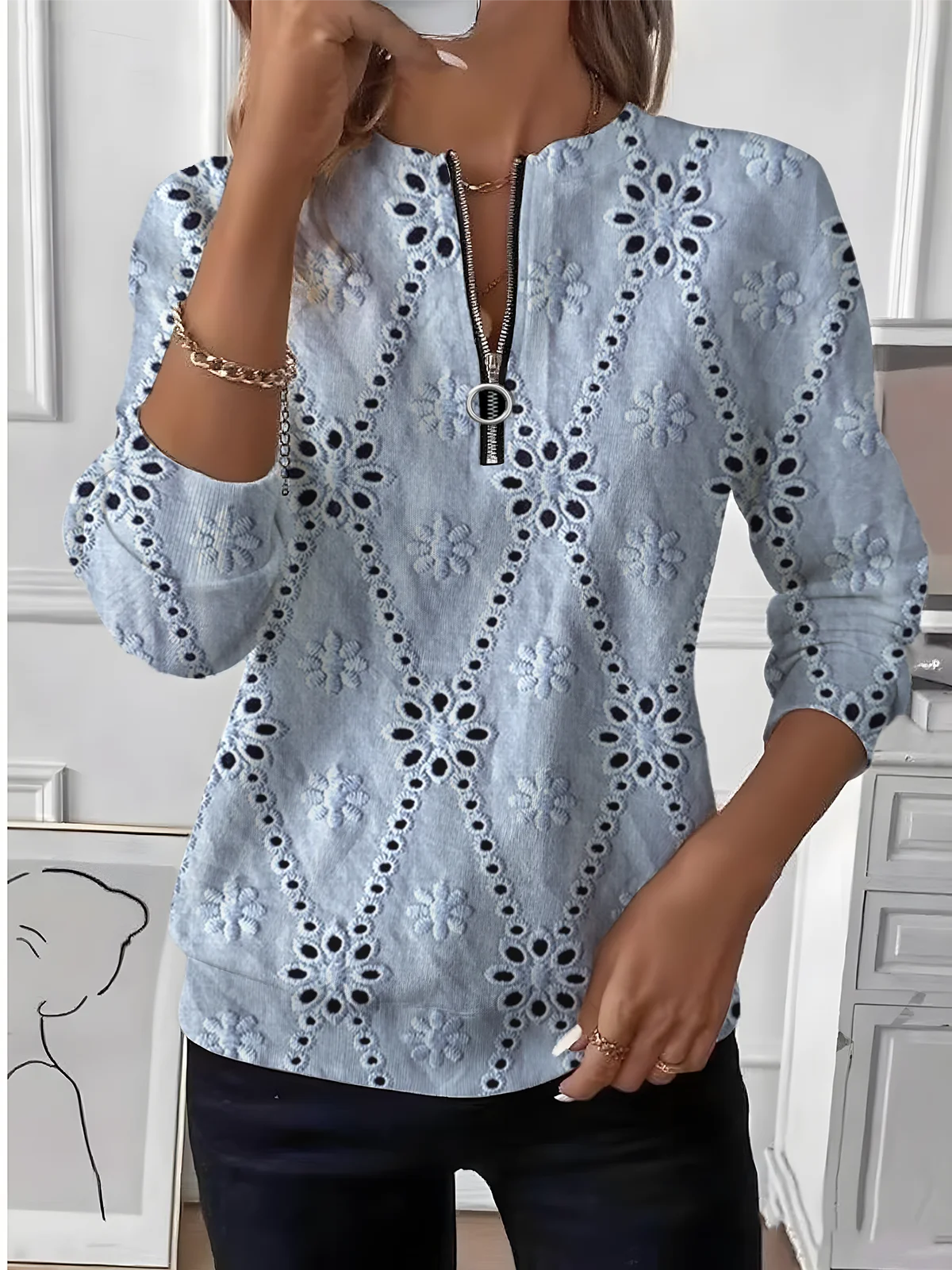 Women's Geometric Long Sleeve Center Front Zip Sweatshirt
