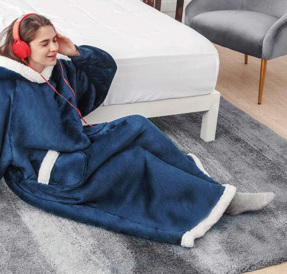 Home Clothes Jacket Lazy Hooded Sweater Thickened Blanket Loose Pullover Wearable Blanket Couple Parent-Child Style