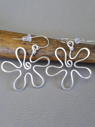 Fashion simple flower shape earrings
